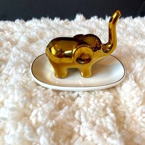 Elephant Ring Holder